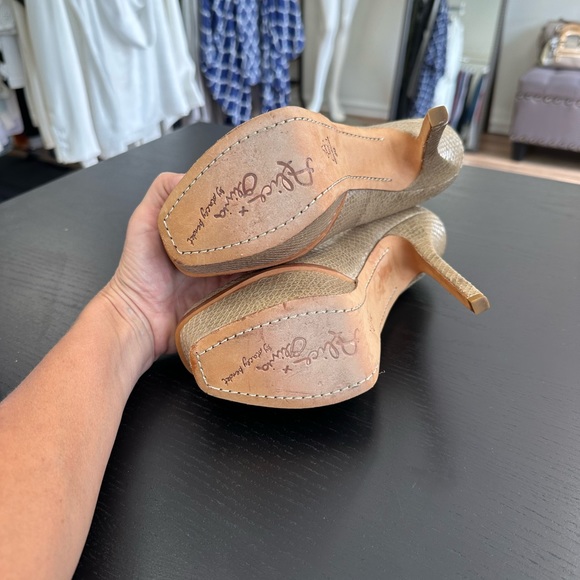 Size 38 - Picture 7 of 10